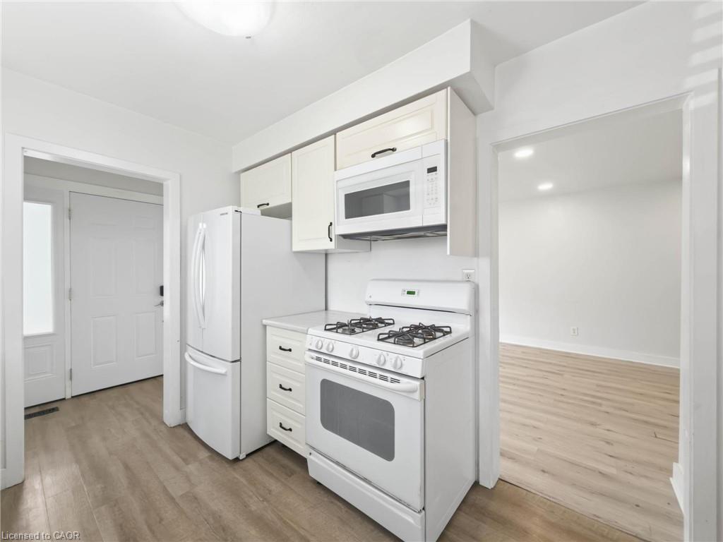 220 Cairn Street Property Photo 20