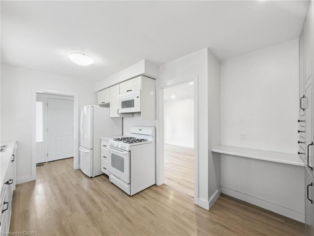 220 Cairn Street Property Photo 21