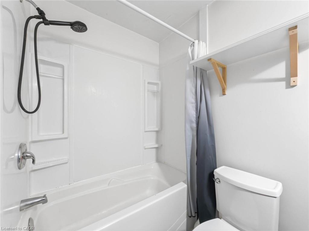 220 Cairn Street Property Photo 25