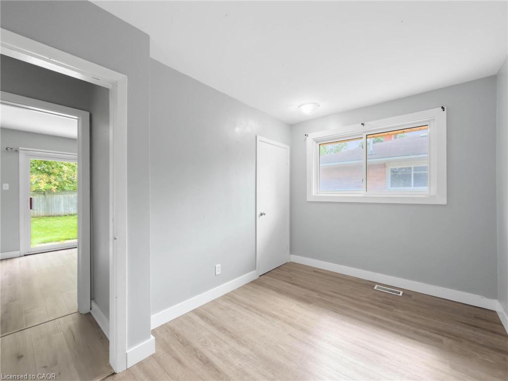 220 Cairn Street Property Photo 28