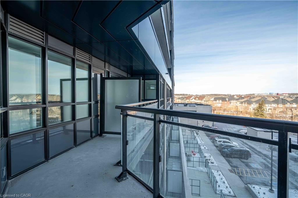 437-395 Dundas Street Property Photo 13