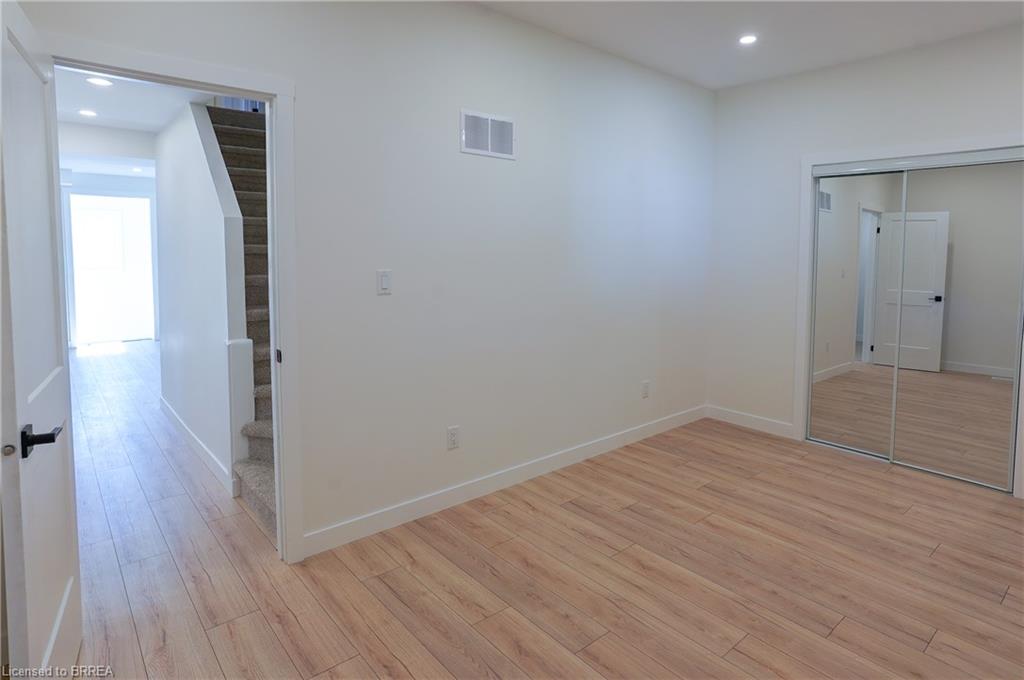 4 John Street Property Photo 24