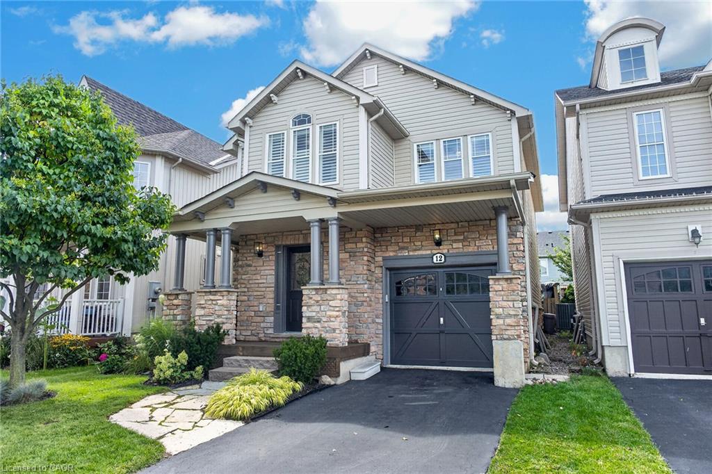 12 Fiddlehead Crescent Property Photo 1