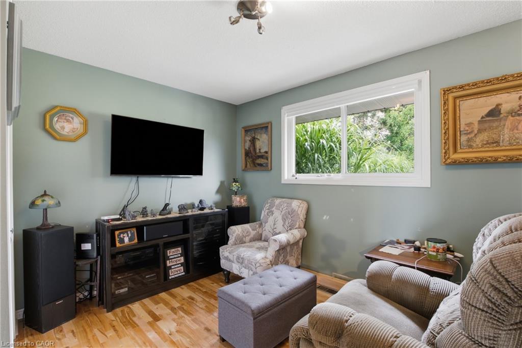 6453 Townline Road Property Photo 18