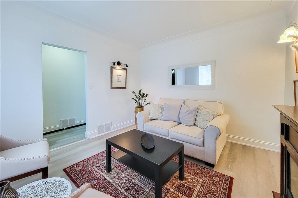 31 Greenhill Avenue Property Photo 10