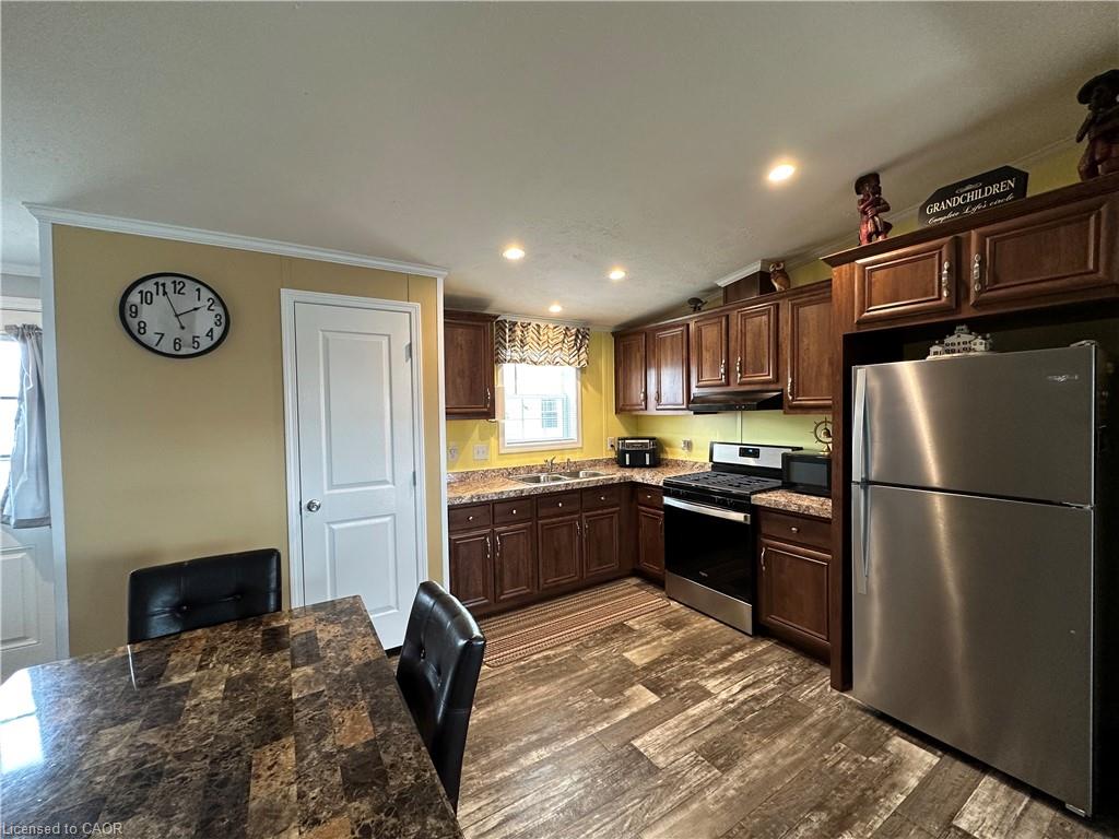 14 Copper Beech Drive Property Photo 15