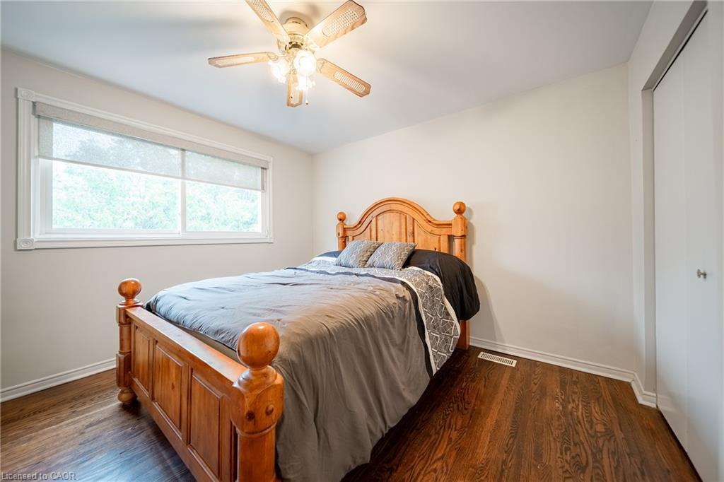 557 Trafford Crescent Property Photo 16