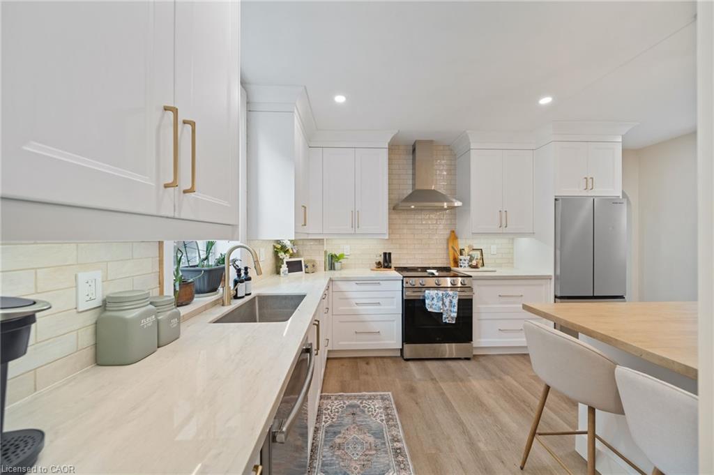 80 Sarah Street Property Photo 11