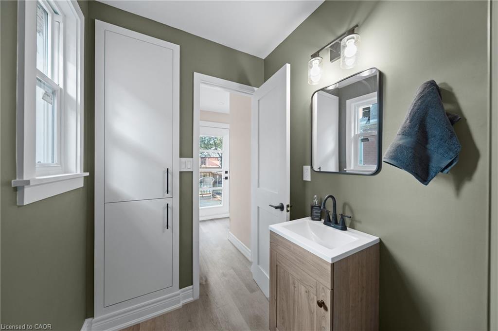 80 Sarah Street Property Photo 20