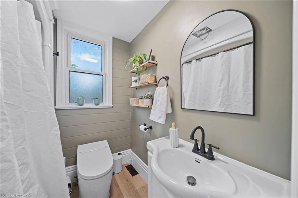 80 Sarah Street Property Photo 24