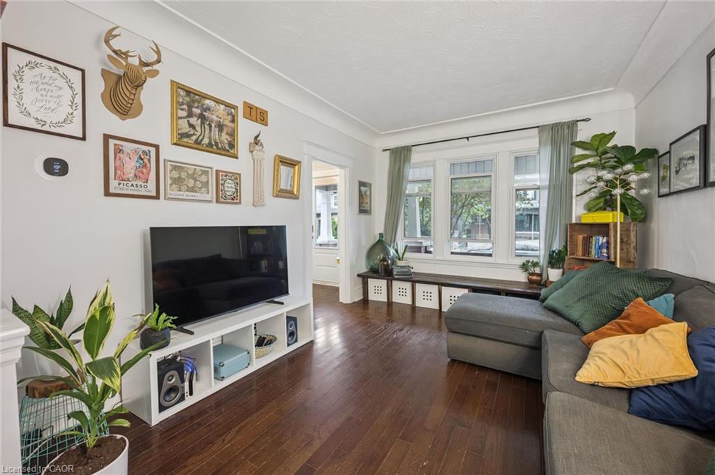 58 Balmoral Avenue N Property Photo 10
