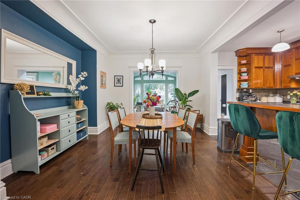 58 Balmoral Avenue N Property Photo 12