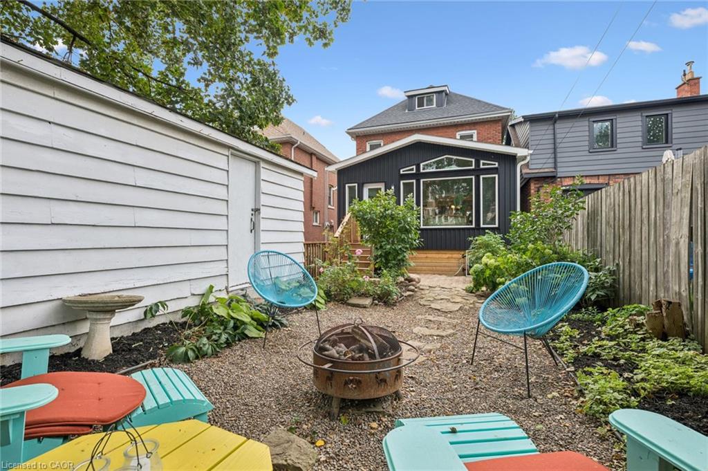 58 Balmoral Avenue N Property Photo 39