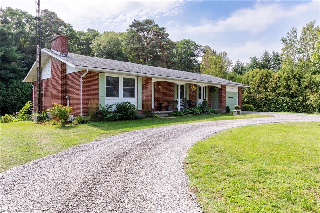 1064 Vittoria Road Property Photo 2