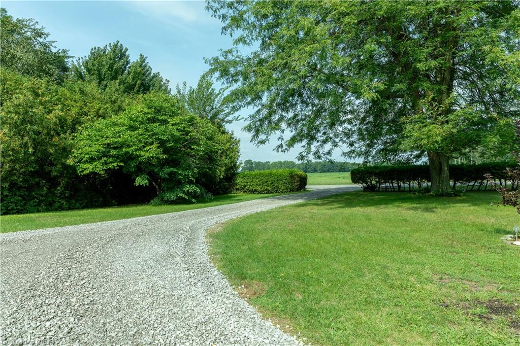 1064 Vittoria Road Property Photo 6