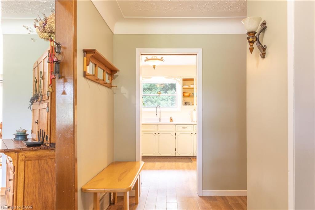 1064 Vittoria Road Property Photo 8