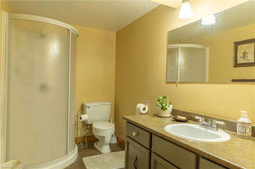 1064 Vittoria Road Property Photo 34