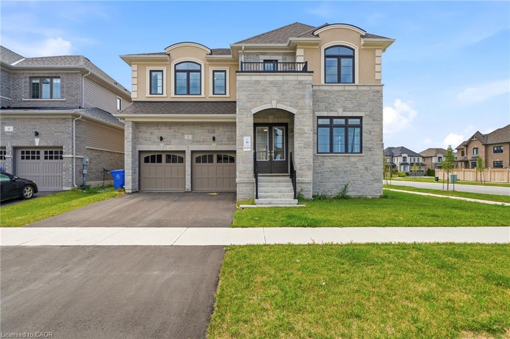 2 George Ellis Drive Property Photo 2