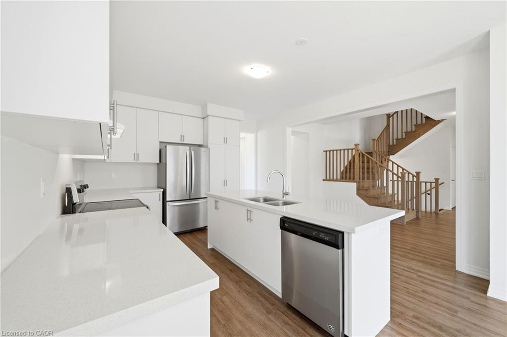2 George Ellis Drive Property Photo 15
