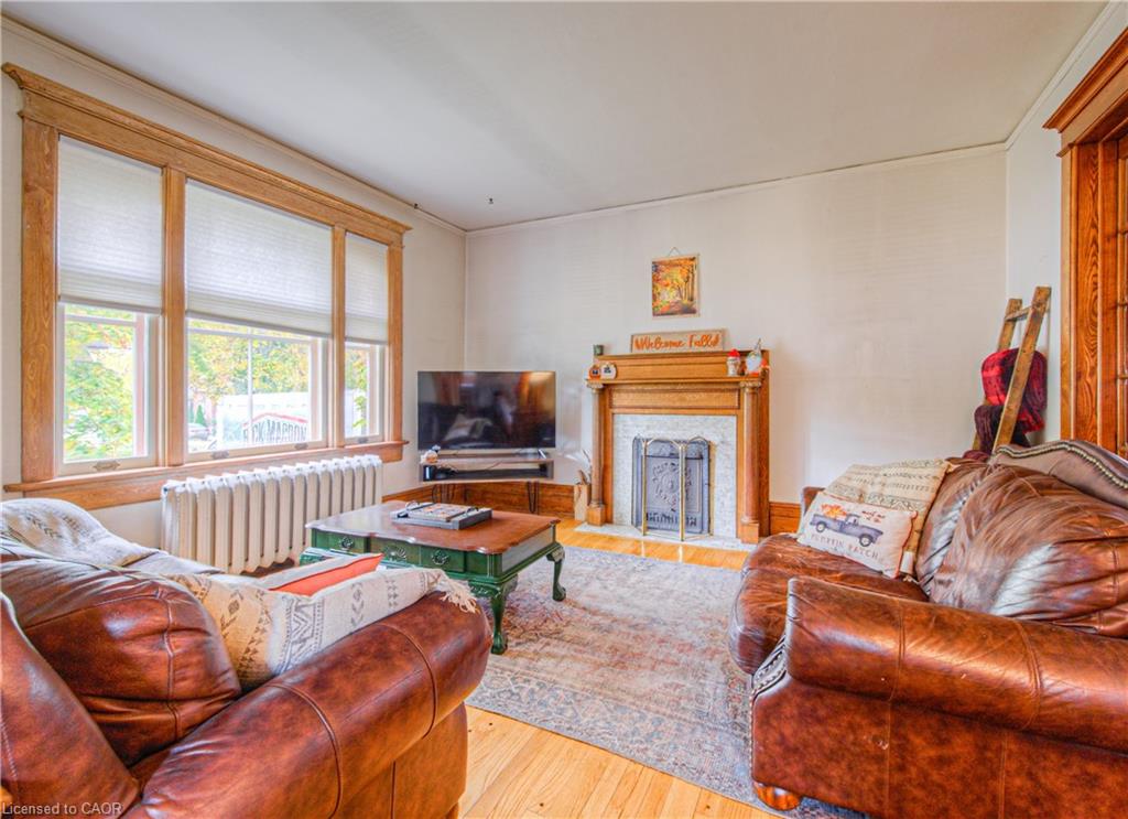 543 Queenston Road Property Photo 6