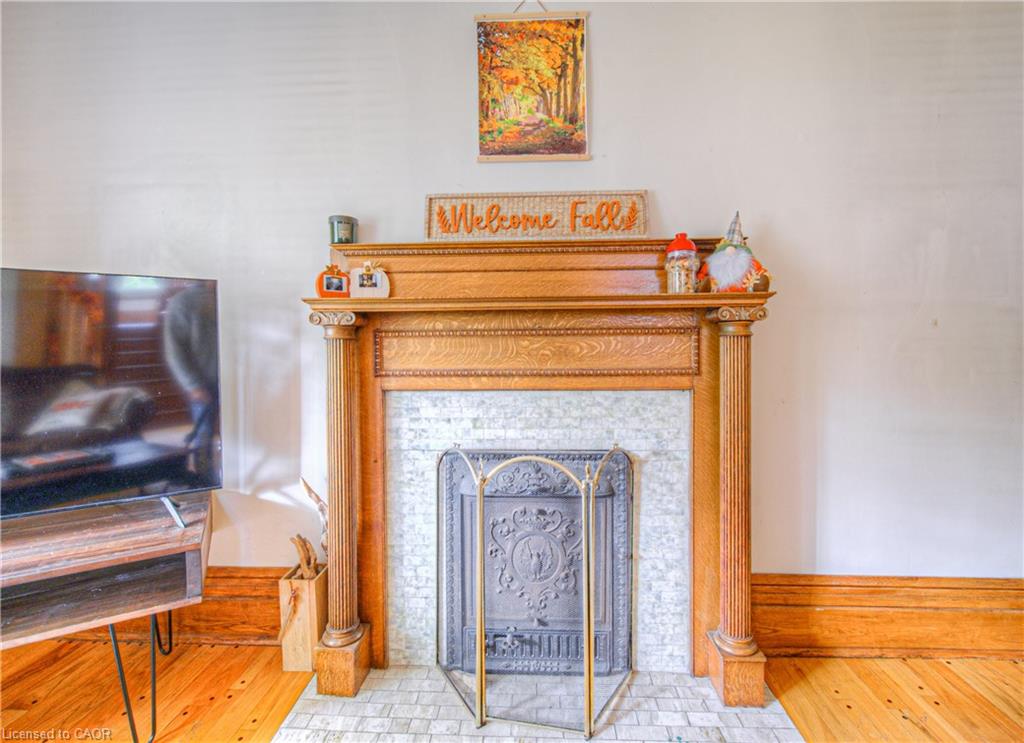 543 Queenston Road Property Photo 7