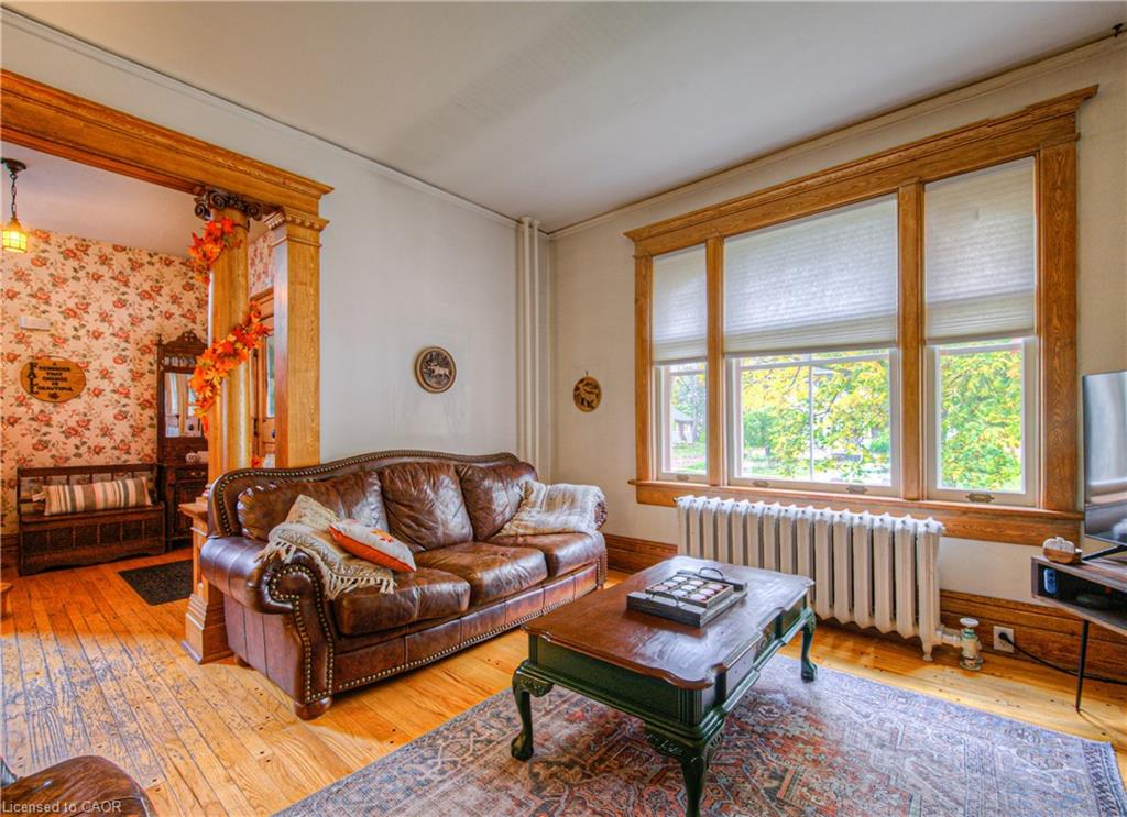 543 Queenston Road Property Photo 8