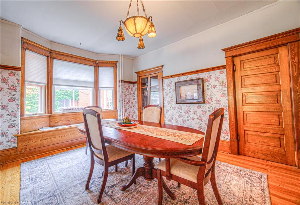 543 Queenston Road Property Photo 10