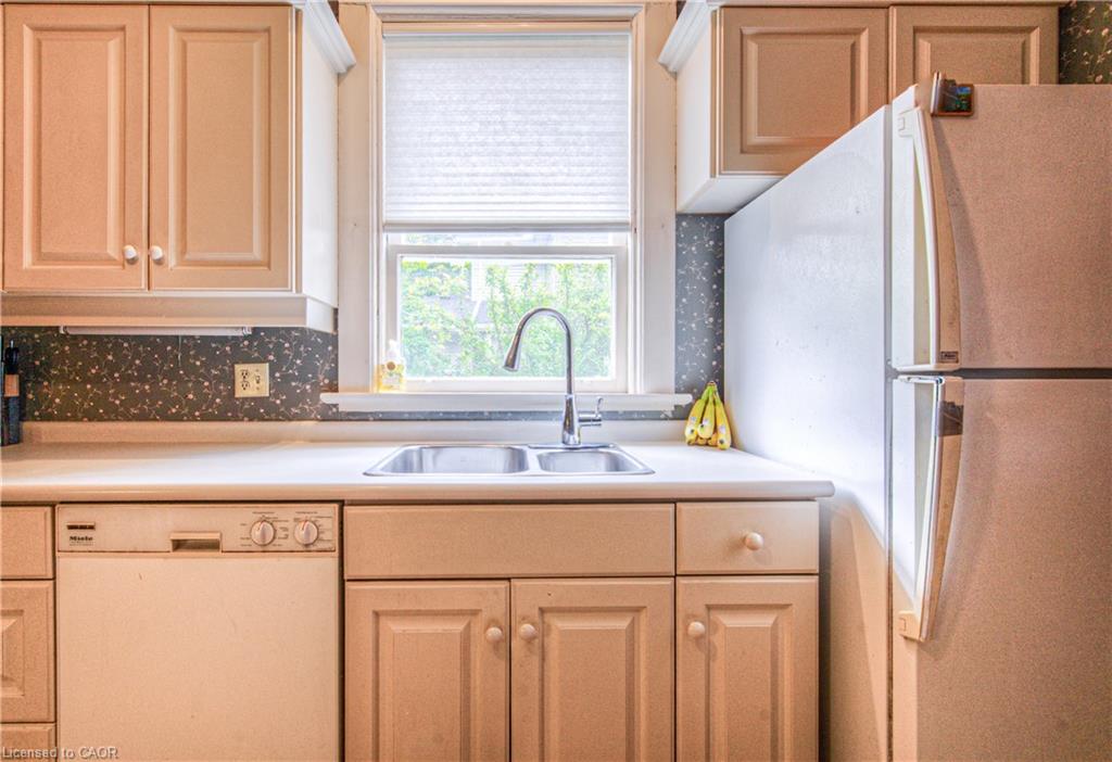 543 Queenston Road Property Photo 15