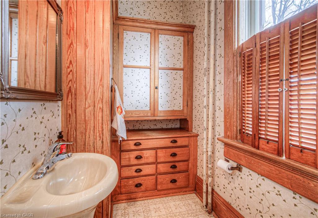 543 Queenston Road Property Photo 20