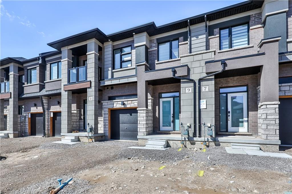 9 Wakeling Drive Property Photo 1