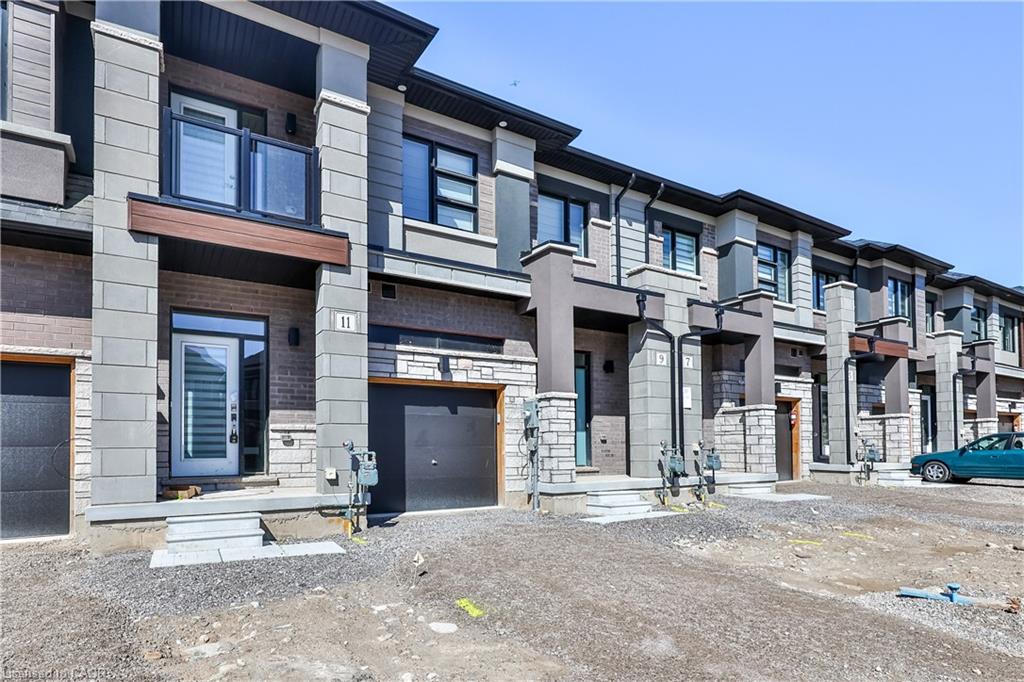 9 Wakeling Drive Property Photo 2