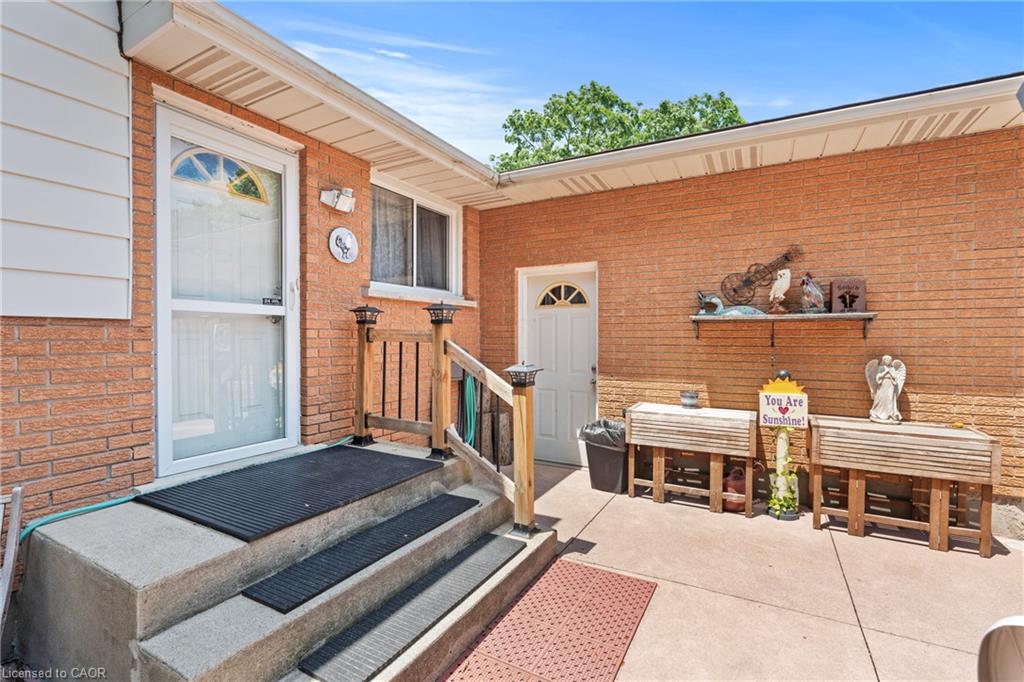 33 Meadowbrook Crescent Property Photo 29