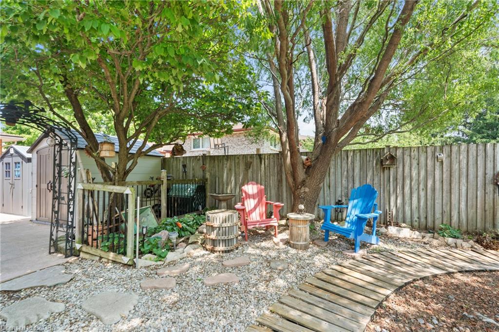 33 Meadowbrook Crescent Property Photo 32