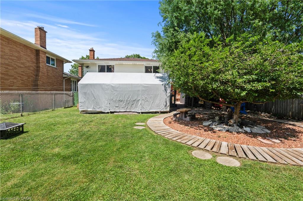 33 Meadowbrook Crescent Property Photo 35