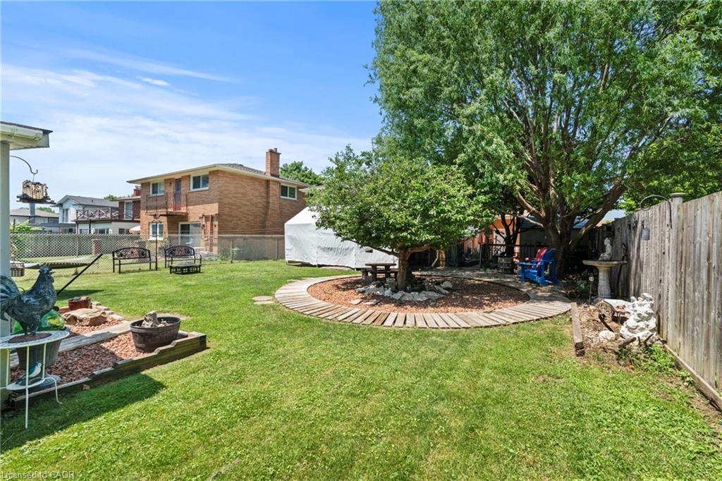33 Meadowbrook Crescent Property Photo 38