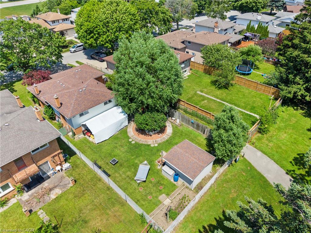 33 Meadowbrook Crescent Property Photo 40