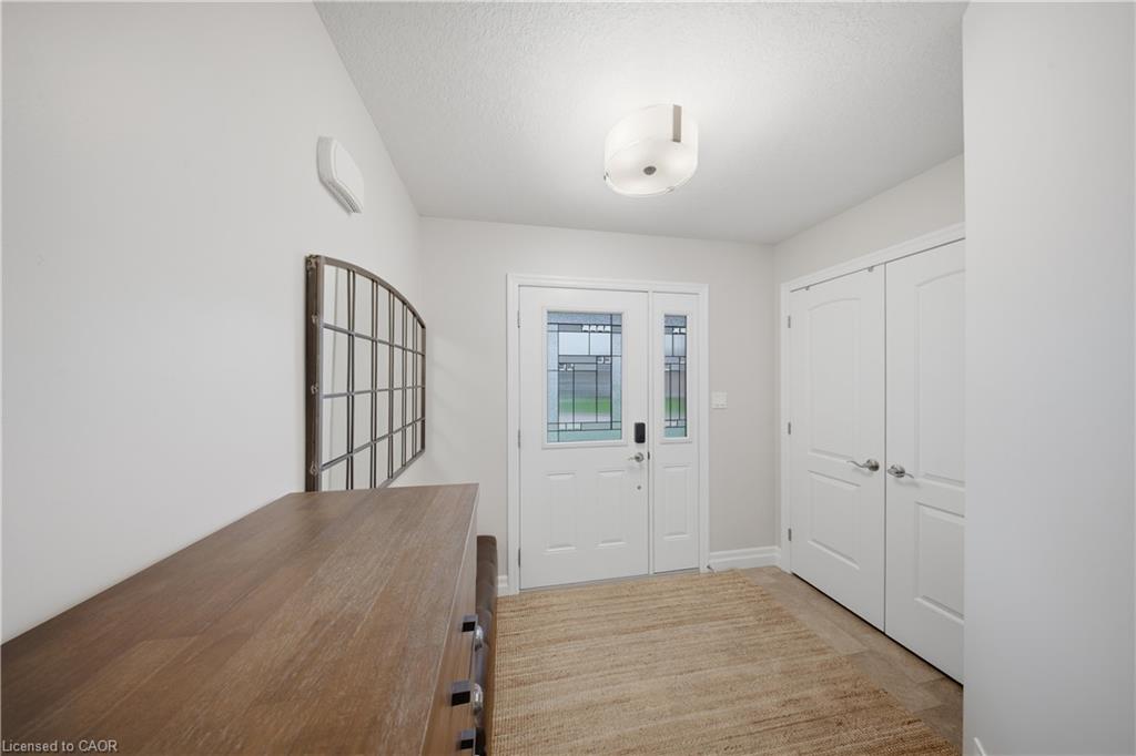 300 Hutton Street E Property Photo 5
