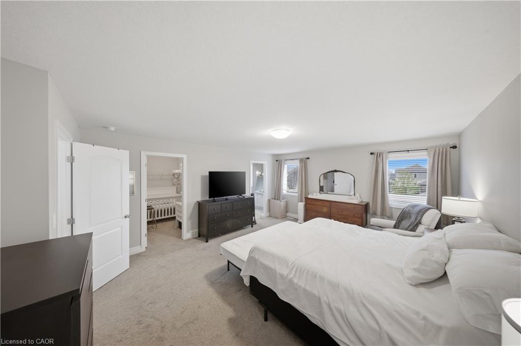 300 Hutton Street E Property Photo 22