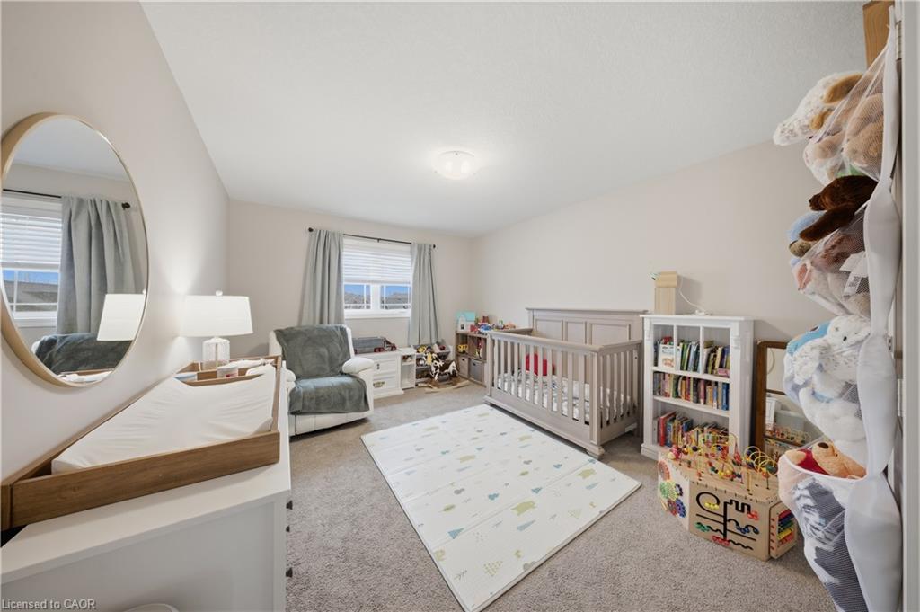 300 Hutton Street E Property Photo 28