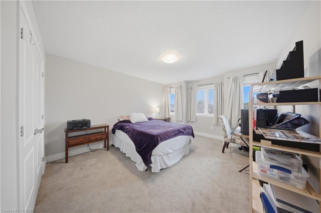 300 Hutton Street E Property Photo 30
