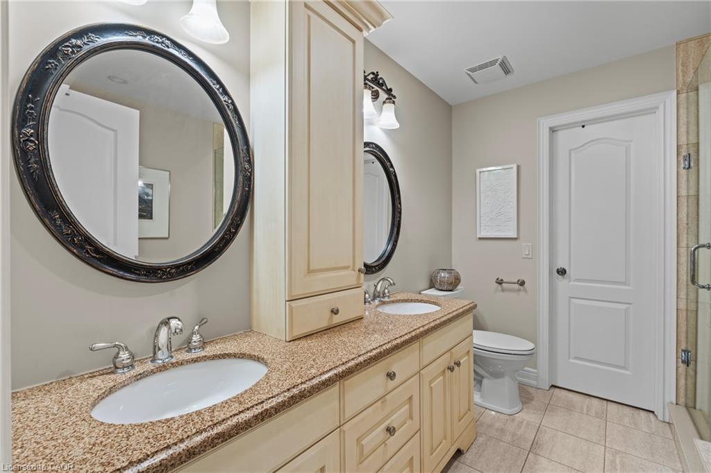 3-175 Queen Street Property Photo 21