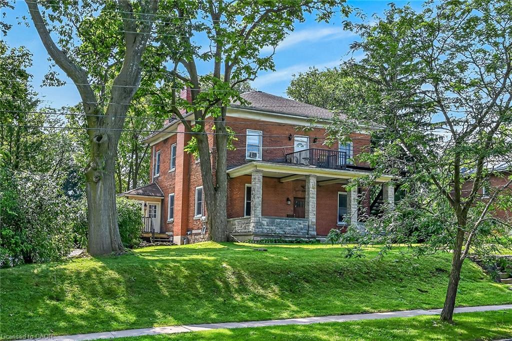 15 St David Street W Property Photo 1