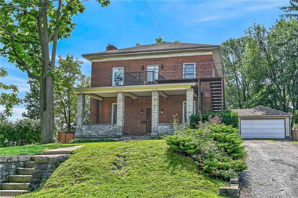 15 St David Street W Property Photo 2