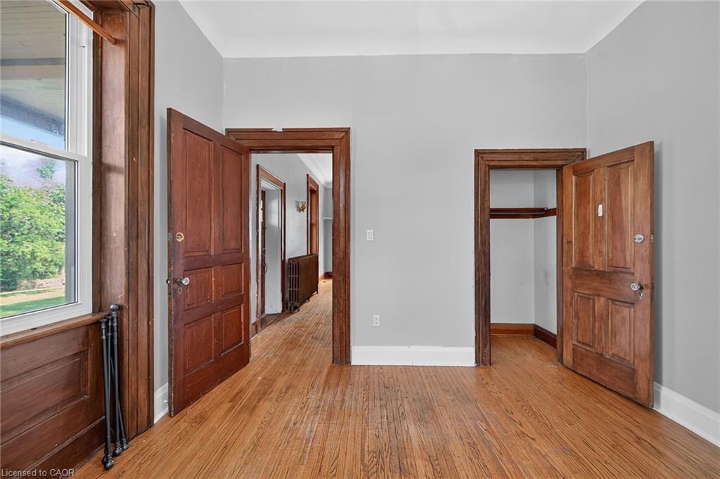 15 St David Street W Property Photo 20