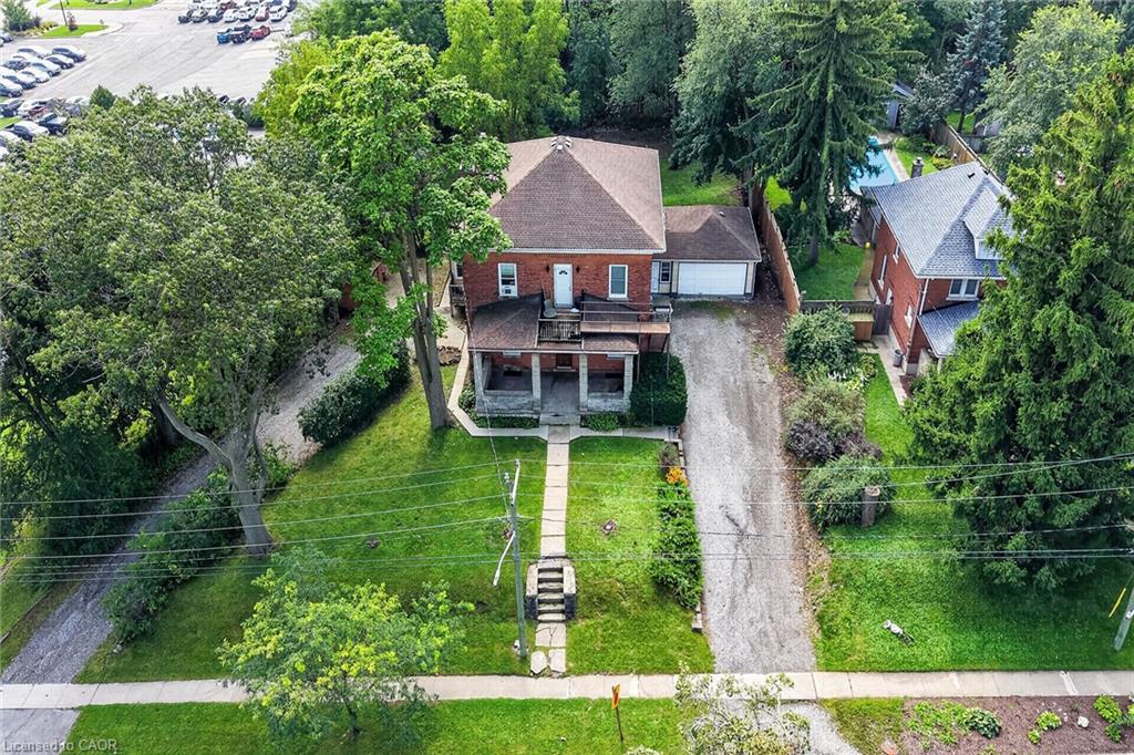 15 St David Street W Property Photo 46