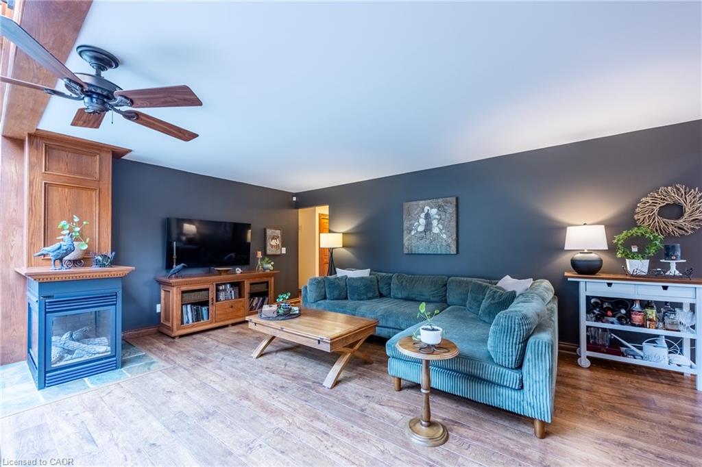9 Sheridan Boulevard Property Photo 11