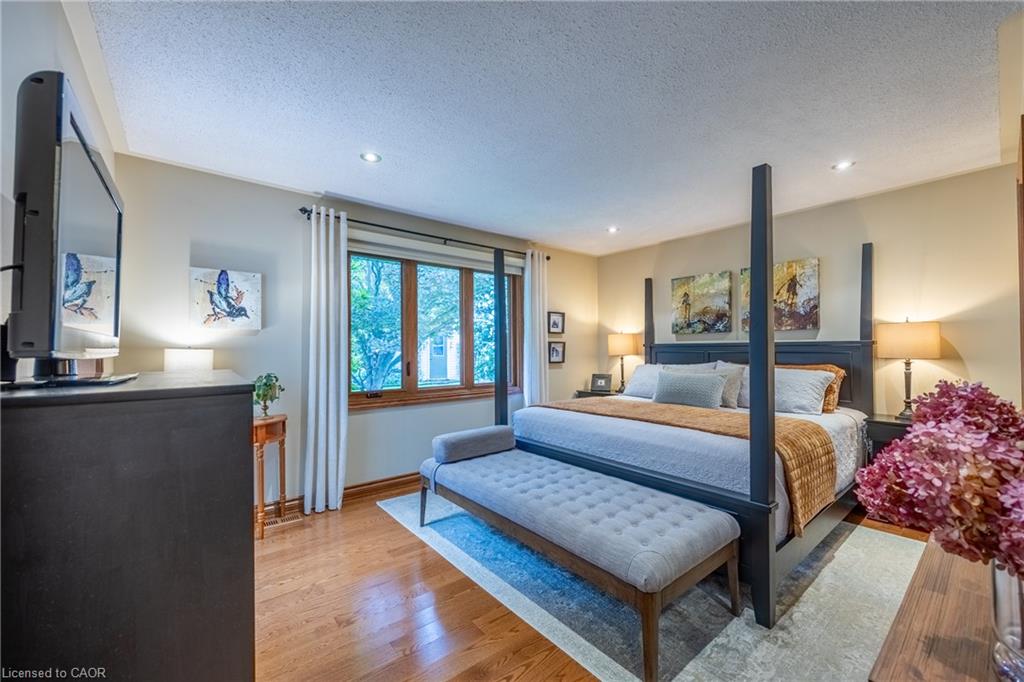 9 Sheridan Boulevard Property Photo 17