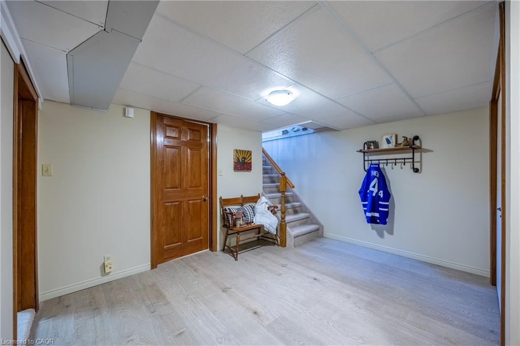9 Sheridan Boulevard Property Photo 23