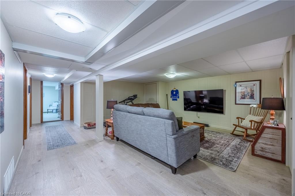 9 Sheridan Boulevard Property Photo 24