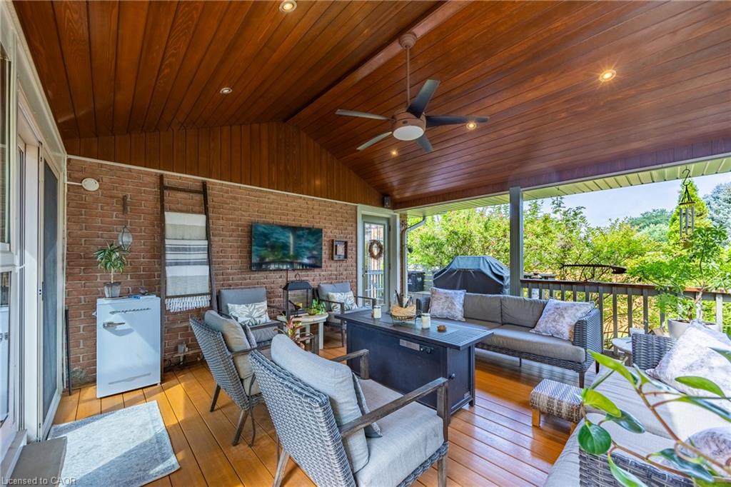 9 Sheridan Boulevard Property Photo 32